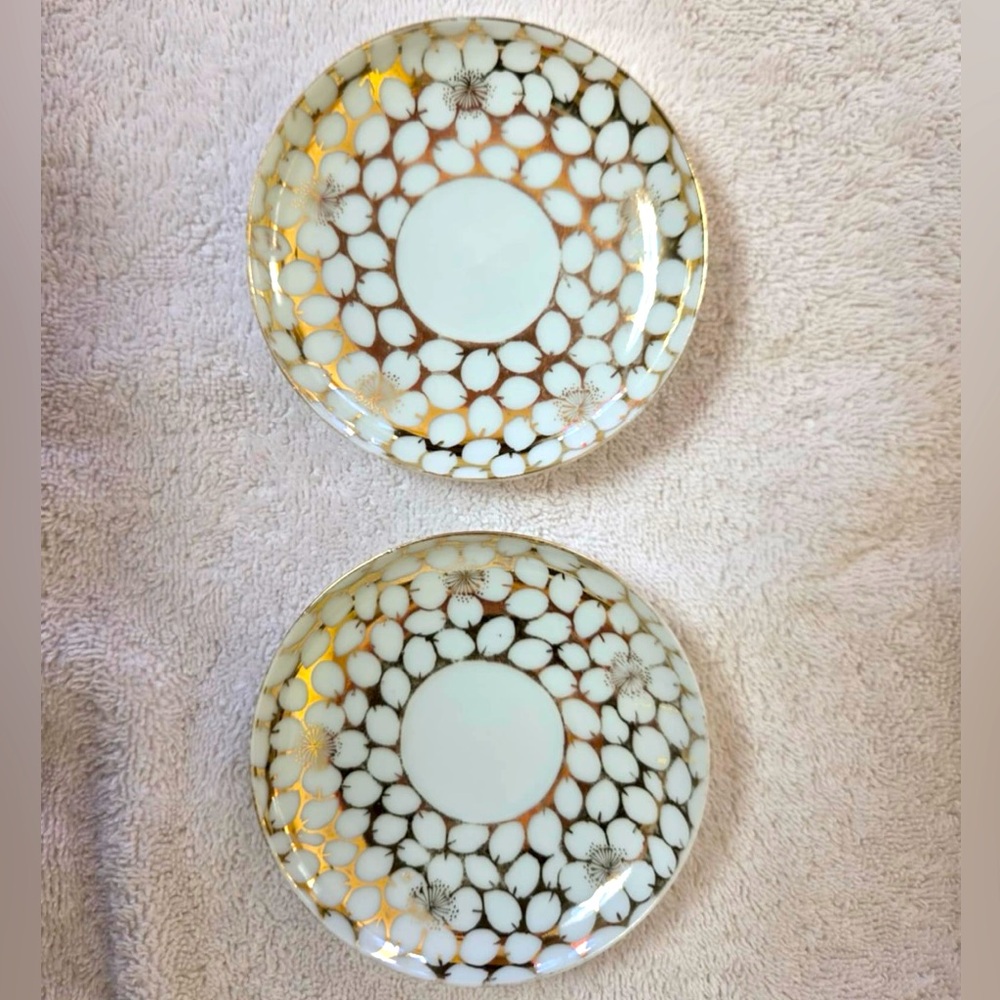 2 Vintage Gold and White Patterned Plates